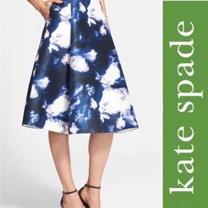 Kate spade cloud skirt with pockets. Size 2